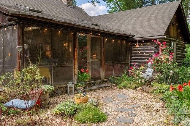2107 Mandarin Boulevard, Charlotte, NC 28205