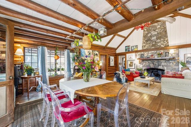 2107 Mandarin Boulevard, Charlotte, NC 28205