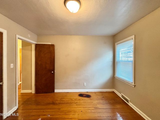3816 Almeda Drive, Toledo, OH 43612