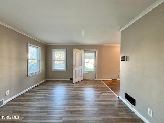 3816 Almeda Drive, Toledo, OH 43612