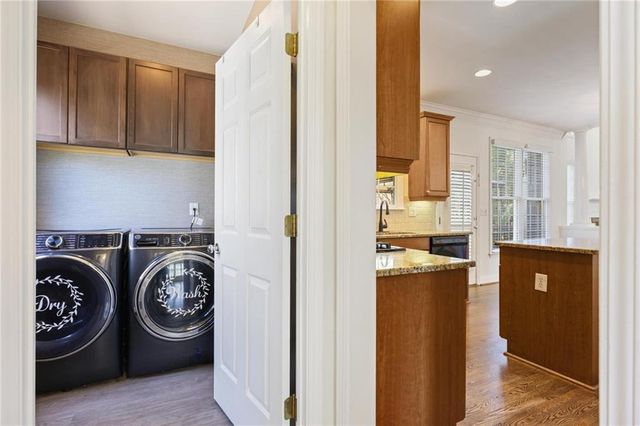 5742 Vinings Retreat Way SW, Mableton, GA 30126