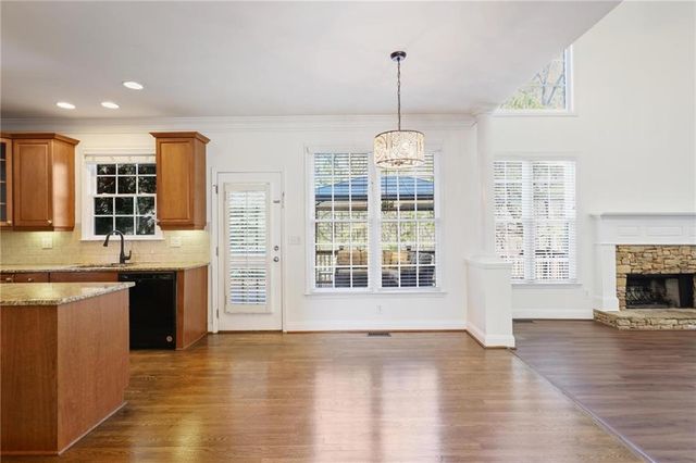 5742 Vinings Retreat Way SW, Mableton, GA 30126