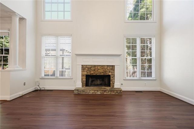 5742 Vinings Retreat Way SW, Mableton, GA 30126