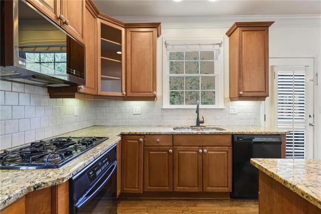 5742 Vinings Retreat Way SW, Mableton, GA 30126