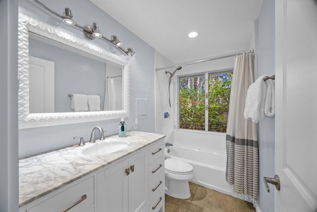 620 Awalau Rd, Haiku, HI 96708