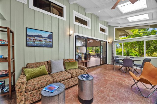 620 Awalau Rd, Haiku, HI 96708