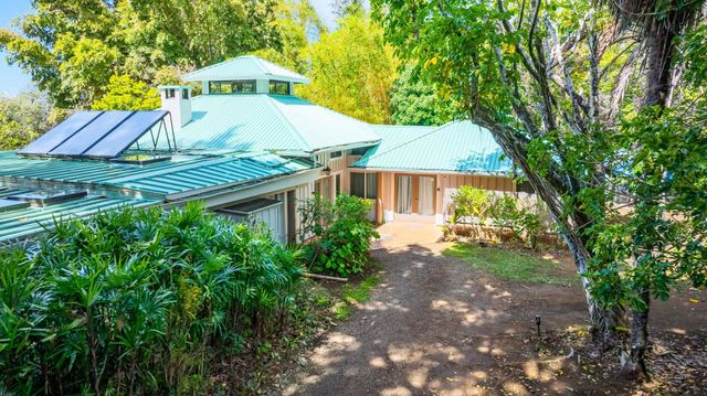 620 Awalau Rd, Haiku, HI 96708