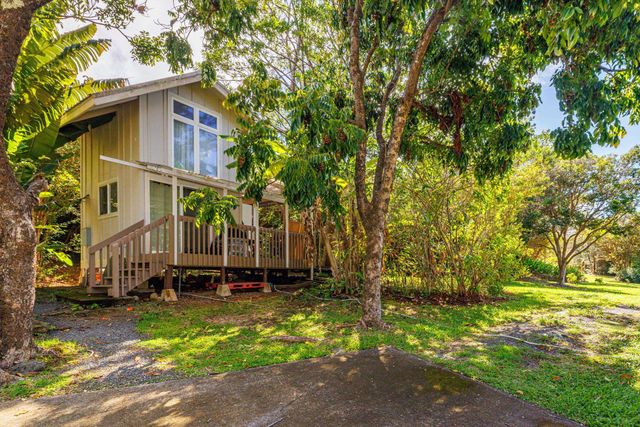 620 Awalau Rd, Haiku, HI 96708