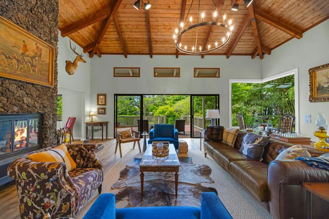 620 Awalau Rd, Haiku, HI 96708