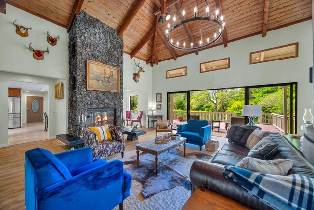 620 Awalau Rd, Haiku, HI 96708