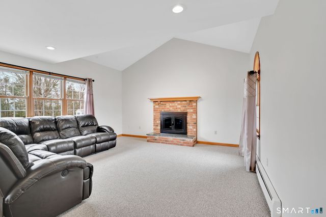 36 Cardinal Way, South Windsor, CT 06074