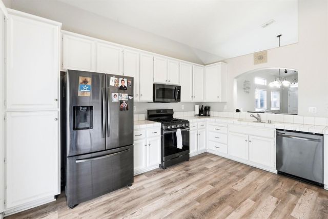 8154 Andante Dr, Citrus Heights, CA 95621