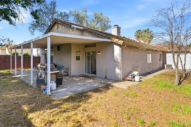 8154 Andante Dr, Citrus Heights, CA 95621