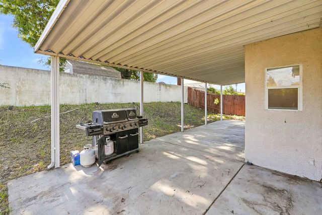 8154 Andante Dr, Citrus Heights, CA 95621