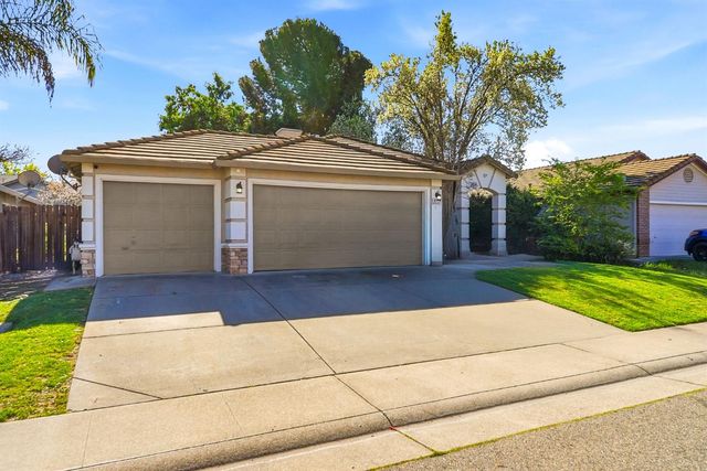 8154 Andante Dr, Citrus Heights, CA 95621