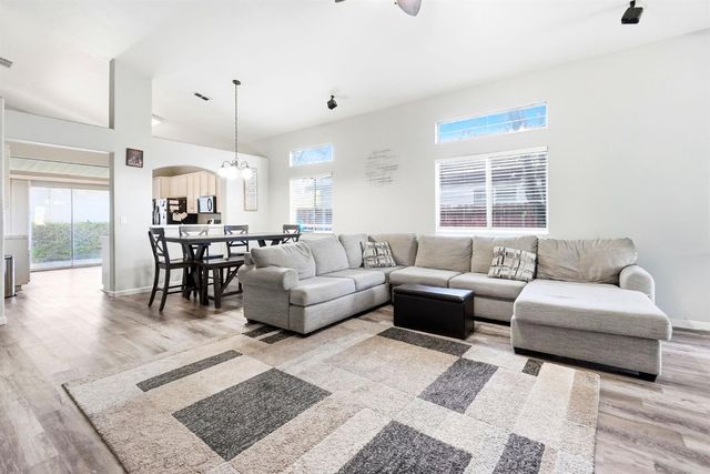 8154 Andante Dr, Citrus Heights, CA 95621