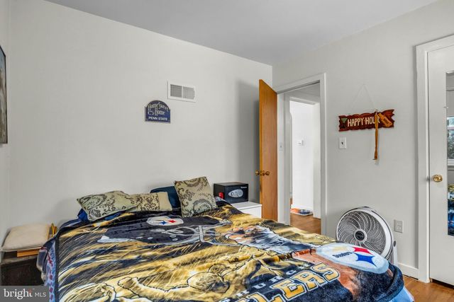 4708 RUTH ANN ST, Harrisburg, PA 17109