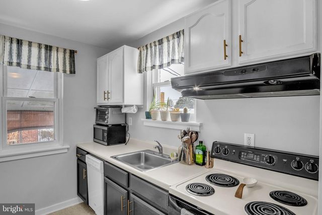 4708 RUTH ANN ST, Harrisburg, PA 17109