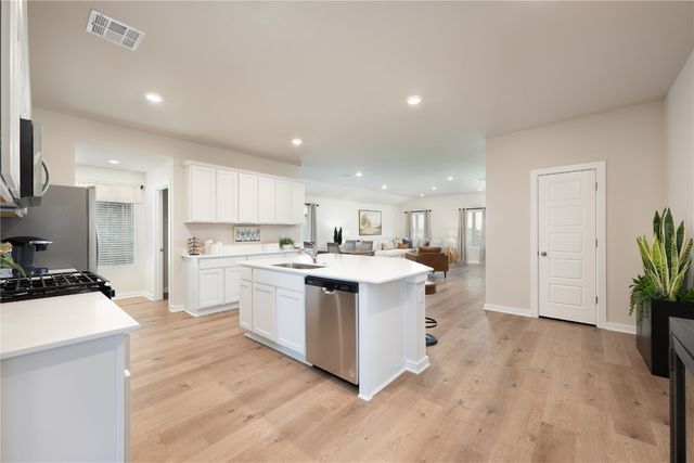 10300 NW 28th Street, Yukon, OK 73099