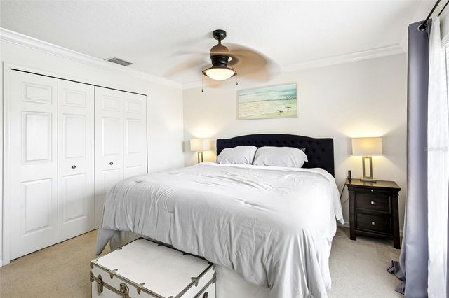 3853 ISLAND WAY, St Petersburg, FL 33705