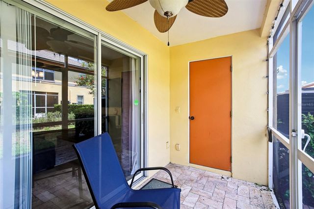 3853 ISLAND WAY, St Petersburg, FL 33705