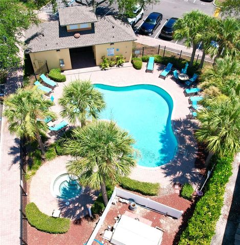 3853 ISLAND WAY, St Petersburg, FL 33705