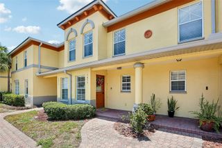 3853 ISLAND WAY, St Petersburg, FL 33705