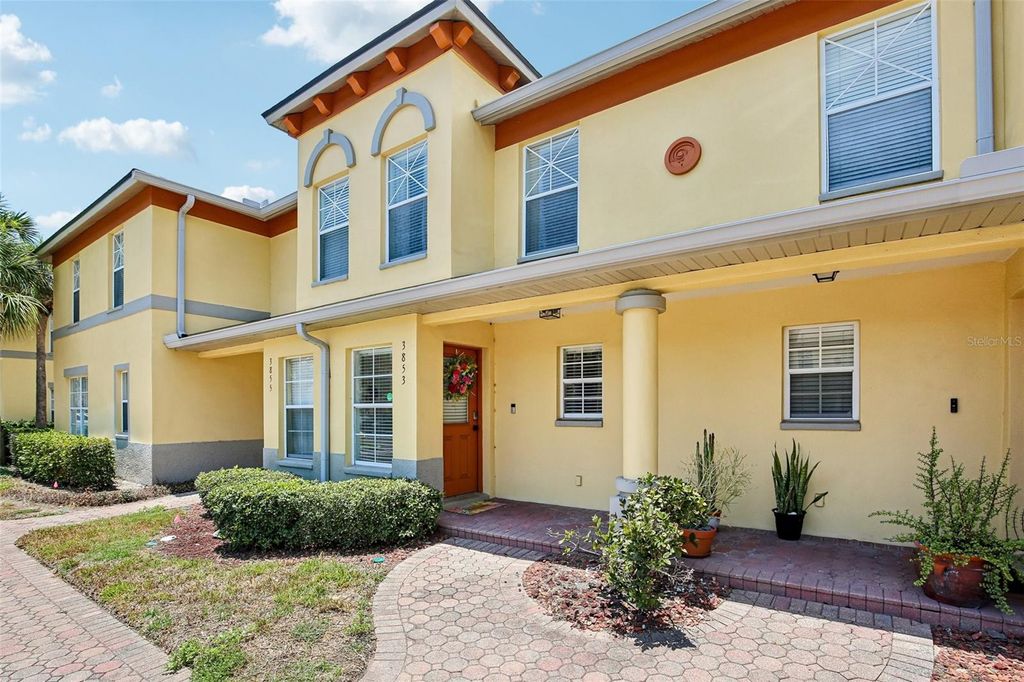 3853 ISLAND WAY, St Petersburg, FL 33705