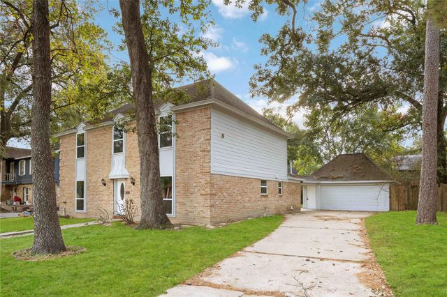 3823 Fernglade Drive, Houston, TX 77068