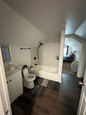 10146 S Wentworth Avenue, Chicago, IL 60628