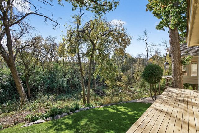 5480 Maple Ridge Court, Minnetonka, MN 55343