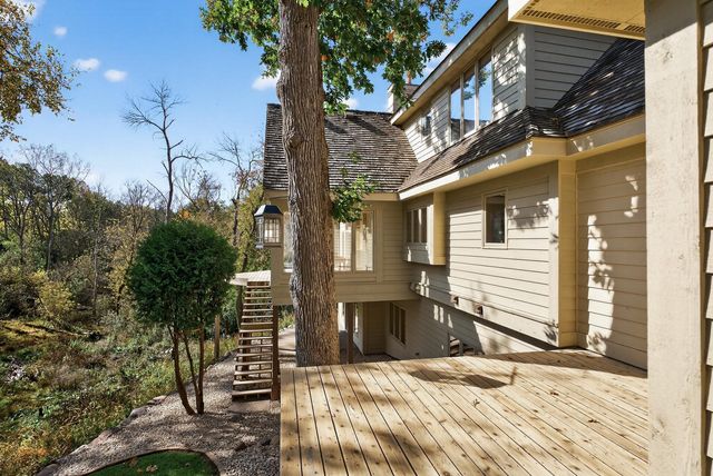 5480 Maple Ridge Court, Minnetonka, MN 55343