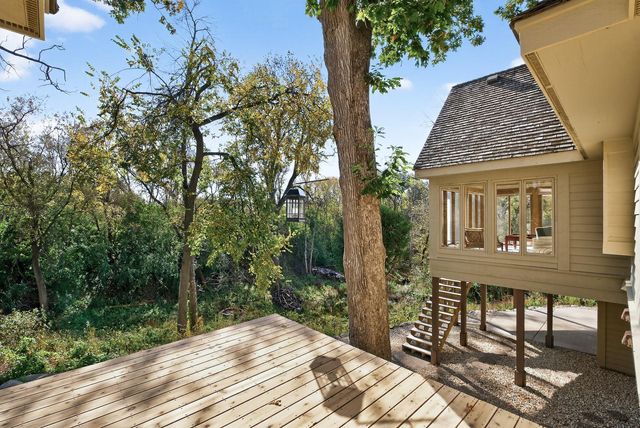 5480 Maple Ridge Court, Minnetonka, MN 55343