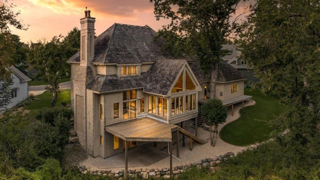 5480 Maple Ridge Court, Minnetonka, MN 55343