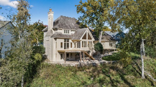 5480 Maple Ridge Court, Minnetonka, MN 55343