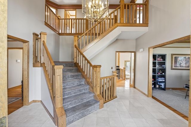 5480 Maple Ridge Court, Minnetonka, MN 55343