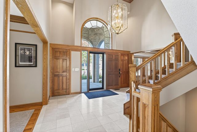 5480 Maple Ridge Court, Minnetonka, MN 55343