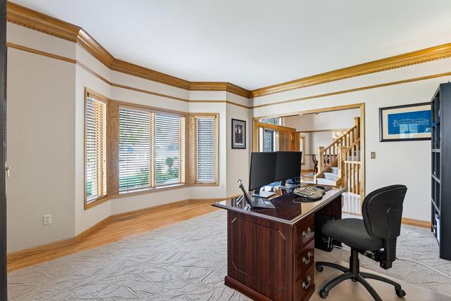 5480 Maple Ridge Court, Minnetonka, MN 55343