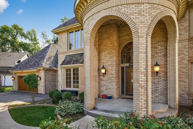 5480 Maple Ridge Court, Minnetonka, MN 55343