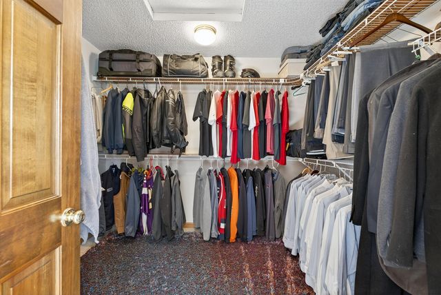 5480 Maple Ridge Court, Minnetonka, MN 55343