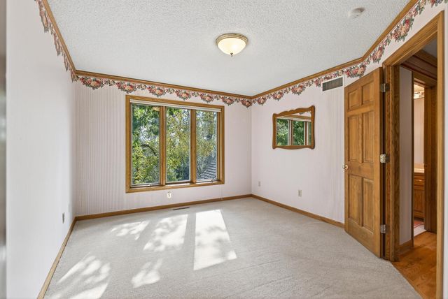 5480 Maple Ridge Court, Minnetonka, MN 55343