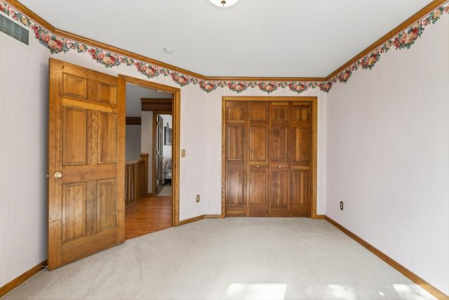 5480 Maple Ridge Court, Minnetonka, MN 55343