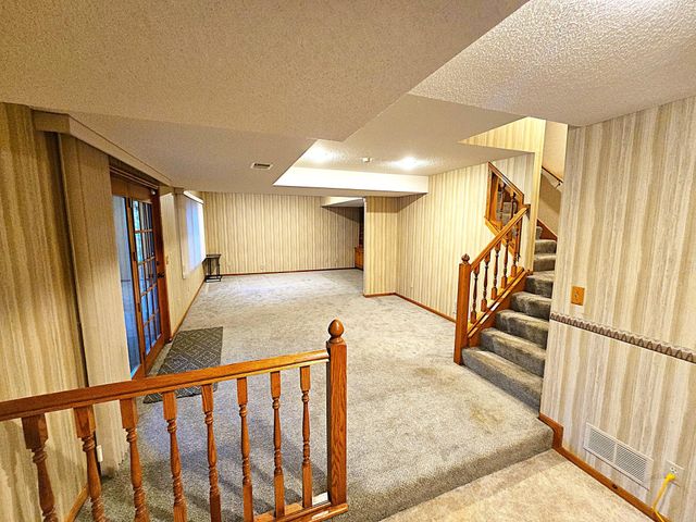 13101 Heritage Way, Apple Valley, MN 55124