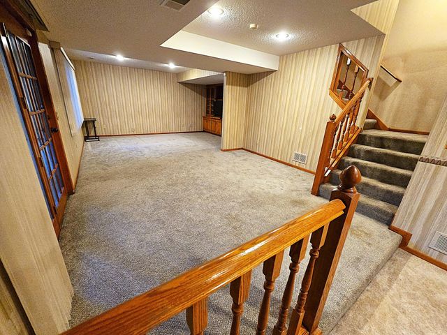 13101 Heritage Way, Apple Valley, MN 55124