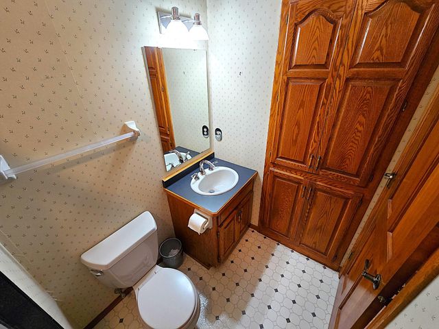 13101 Heritage Way, Apple Valley, MN 55124