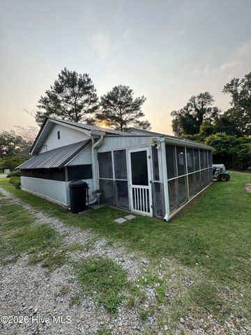 932 Roberdel Road, Rockingham, NC 28379
