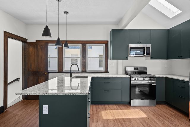 2301 Elm Street, Davenport, IA 52803