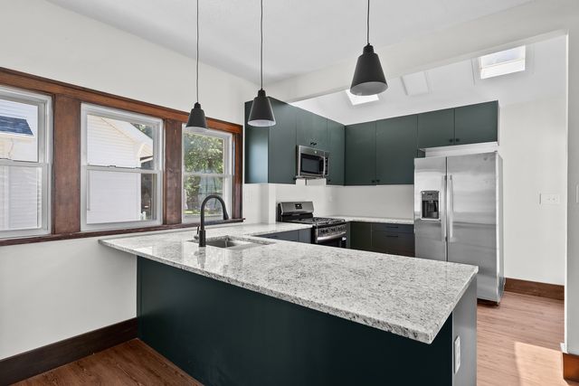 2301 Elm Street, Davenport, IA 52803