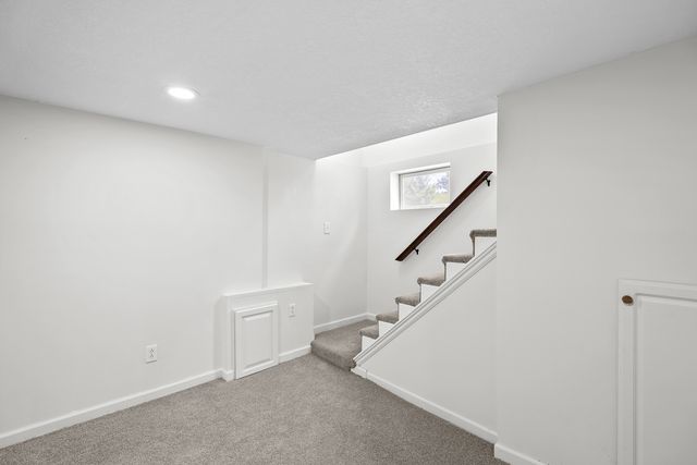 2301 Elm Street, Davenport, IA 52803