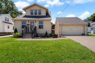 2301 Elm Street, Davenport, IA 52803